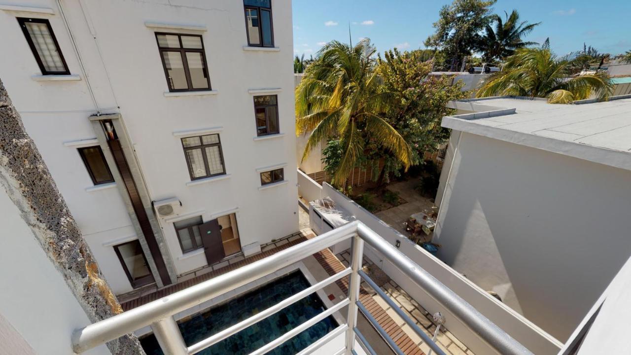 Penthouse - Private Roof Terrace - Sea & Mountain View Appartement Grand Bay Buitenkant foto